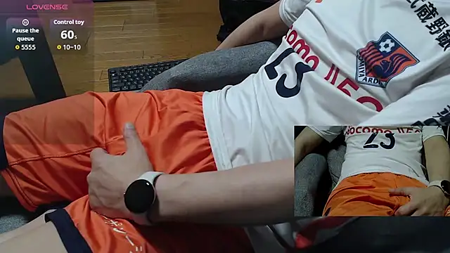 yasu2000 (Ask my age) - エロパンツとSMグッズ買う！0