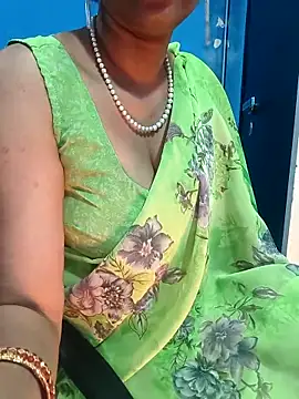 Webcam Model (jaan-step) is live