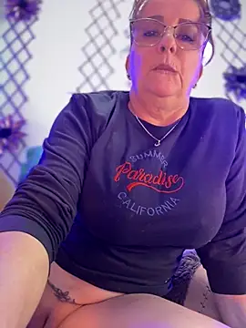 paulinasanders_x - PaulinaSanders_X's free webcam - UK Sex Cams