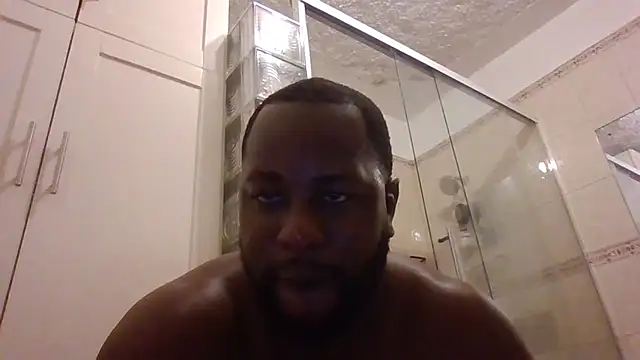 bighood_t - Bighood_T's free webcam - UK Sex Cams