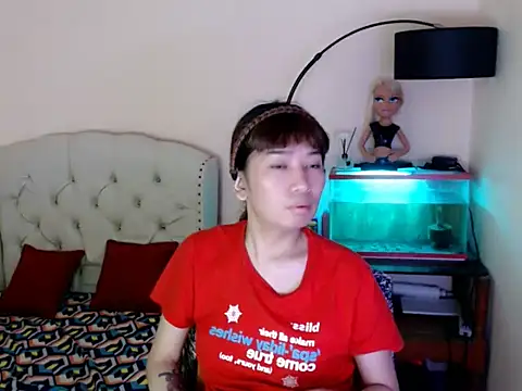 shantalfoxxy_ - ShantalFoxxy_'s free webcam - UK Sex Cams