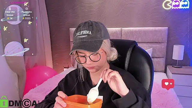 arinextdoor (F young) - focus pussy