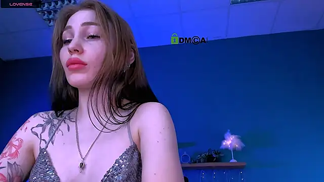 ariel_shadow (Ask my age) - show ass