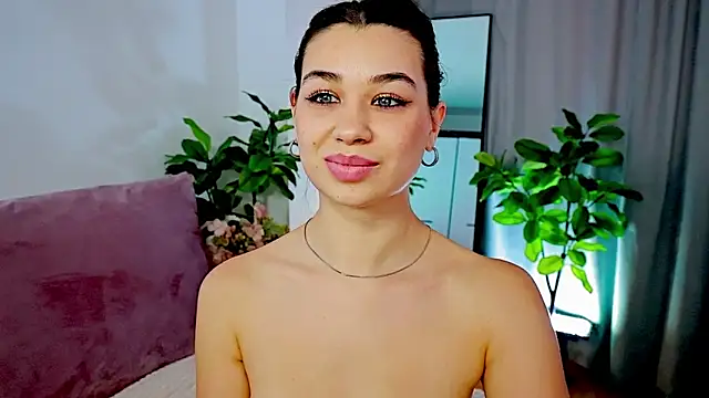 divetagrace - Divetagrace's free webcam - UK Sex Cams