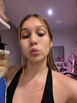 nikii__ - Nikii__'s free webcam - UK Sex Cams