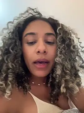 belkaj (F young) - SHOW PUSSY CLOSE UP