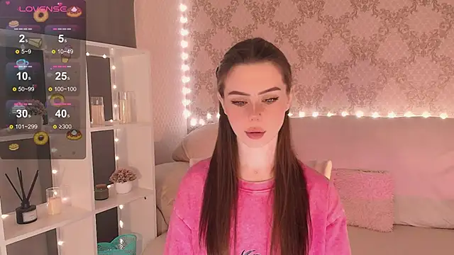 holymiax - HolyMiax's free webcam - UK Sex Cams