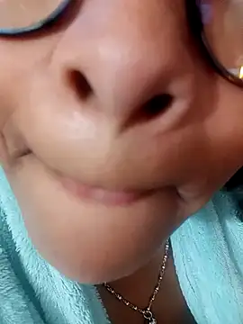 biiancaestradaa - BiiancaEstradaa's free webcam - UK Sex Cams