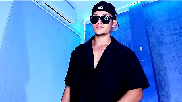 manuel_fpg - Manuel_FPG's free webcam - UK Sex Cams