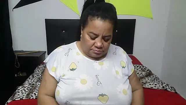 shanttal0272 - Shanttal0272's free webcam