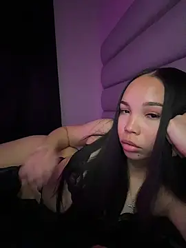 Webcam Model (nikkiloveee)  is live.Free join now!