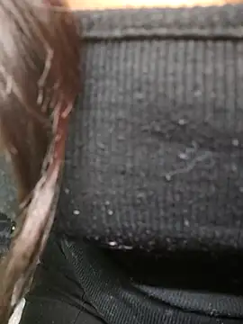 hey_shiviii (F young) - full nude in public