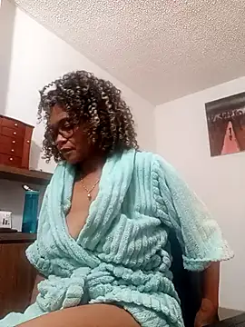 Webcam Model (BiiancaEstradaa)  is live.Free join now!