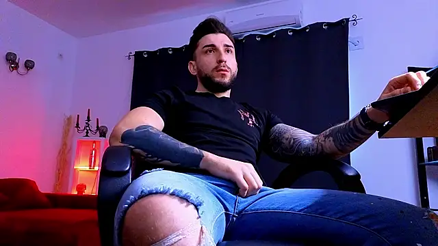 mightyaaron66 (M young) - 𖤐🔥 parTy Time ,House parTy  !  💨𖤐