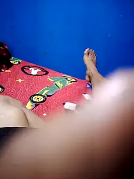 b4ldo25 - B4ldo25's free webcam - UK Sex Cams