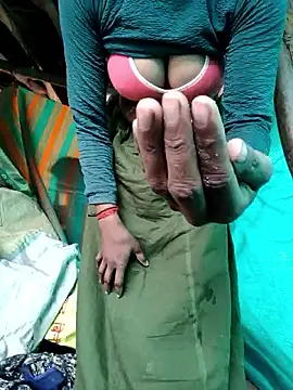 queen_chayna - Queen_chayna's free webcam - UK Sex Cams