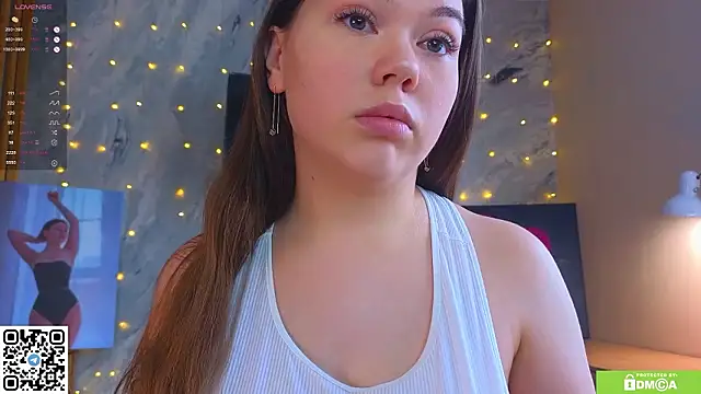 miss_bubbles_ (F young) - Dildo fuck my boobs with fake sperm!