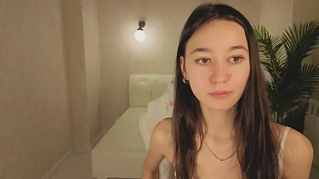 nicole_brownie - Nicole_Brownie's free webcam - UK Sex Cams