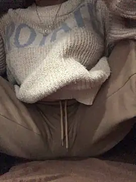 minhkhue121 - Minhkhue121's free webcam - UK Sex Cams