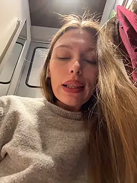 leiamood - LeiaMood's free webcam - UK Sex Cams