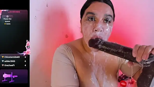 Alanna-sloppy webcam