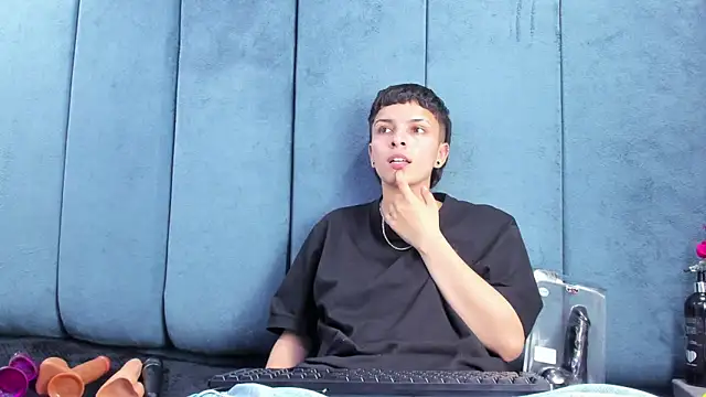 Megan_Thompson_ webcam