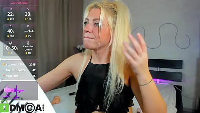 stasy_traiin (F young) - Show pussy