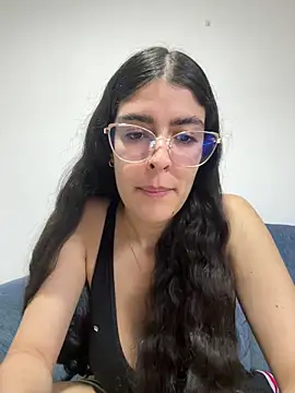 _niah_ (F young) - Spank my ass hard 🔥 (naked)