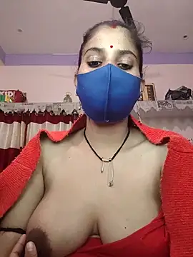 Webcam Model (Maahi-Queen)  is live.Free join now!