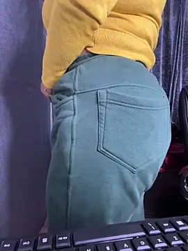 Webcam Model (Ritu-Babe)  is live.Free join now!