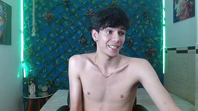 amethystshadow17 - AmethystShadow17's free webcam - UK Sex Cams