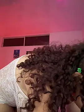 18_salo (F teen) - mostrar tetas