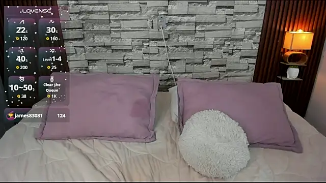 sophia_deluxe18 - Sophia_deluxe18's free webcam - UK Sex Cams