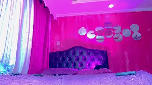 tiffanymackensyy - TiffanyMackensyy's free webcam - UK Sex Cams