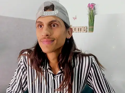 noha-smith - Noha-Smith's free webcam - UK Sex Cams