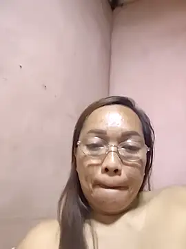 asianwet4u - Asianwet4u's free webcam - UK Sex Cams