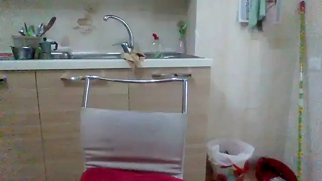 kelly80 - Kelly80's free webcam