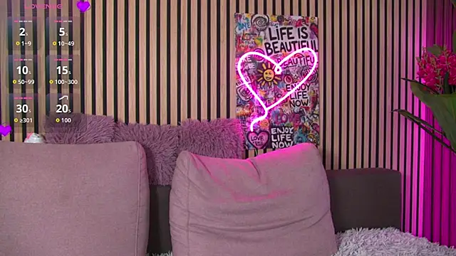 mirunahaze - MirunaHaze's free webcam - UK Sex Cams