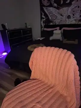 Webcam Model (NeliaHexxen)  is live.Free join now!