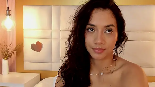 luna_hot_ass - Luna_hot_ass's free webcam - UK Sex Cams