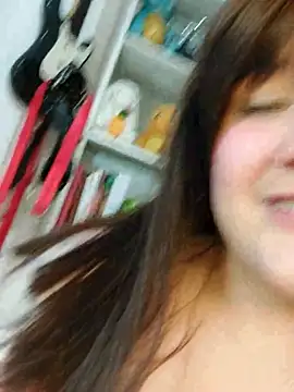 Webcam Model (ItsNaiixa)  is live.Free join now!