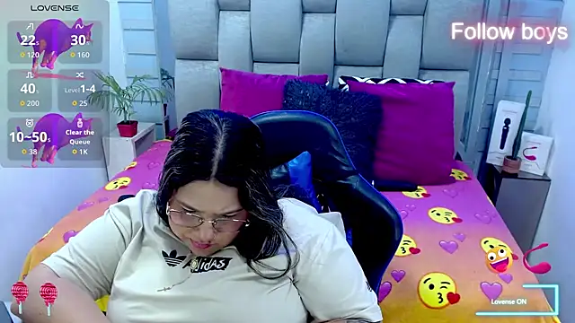 evelin_zaens - Evelin_zaens's free webcam - UK Sex Cams