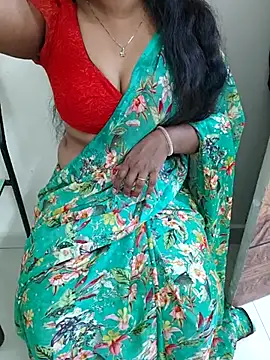 Nikitha_telugu