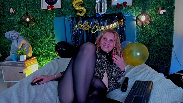 evangelyne_rose - Evangelyne_rose's free webcam - UK Sex Cams