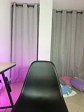 mia_sweet80 (F young) - 😜 Ahegao jump tits