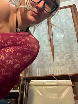 vanda26hot - Vanda26hot's free webcam