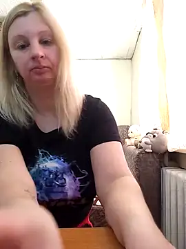 bustyblond - BustyBlond's free webcam - UK Sex Cams