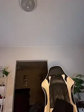 Webcam Model (Blazerina)  is live.Free join now!