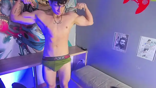 criss_adams (M twink) - zoom head of my penis