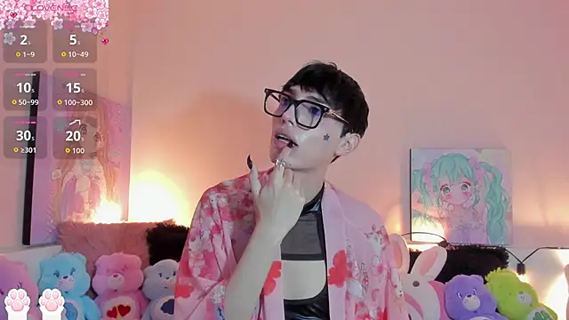 strawberry_kitty_ (M twink) - SHOW FEET + LICK THEM